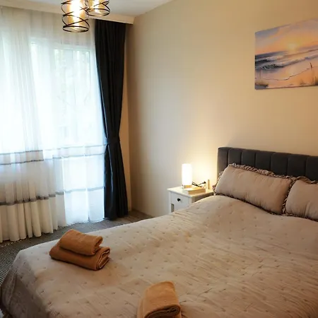Beachside 2br Gem Lazur Lejlighed *