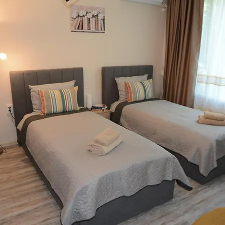 Beachside 2br Gem Lazur Burgas City